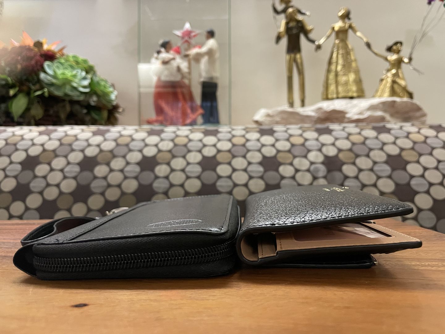 Customer photo review of Leather Panther Clutch Black