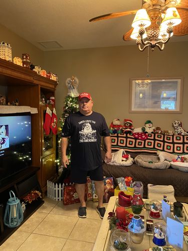 Customer photo review of Santa Loves The 2nd Amendment Men's Apparel