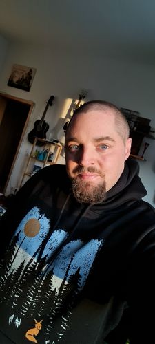 Customer photo review of FUCHS IM WALD - Bio Unisex Hoodie (PREMIUM)