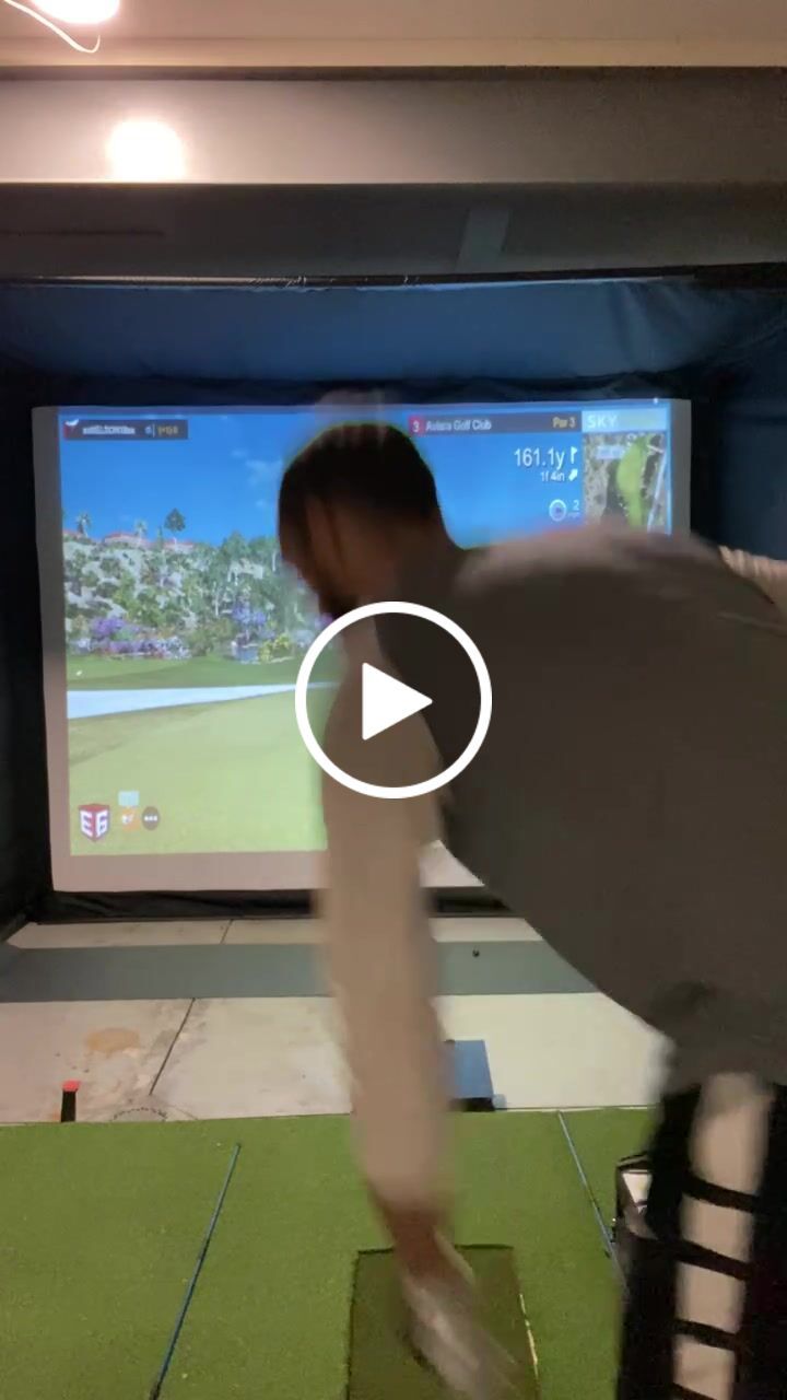 Customer video review of PerfectBay™ Golf Simulator Screen Enclosure