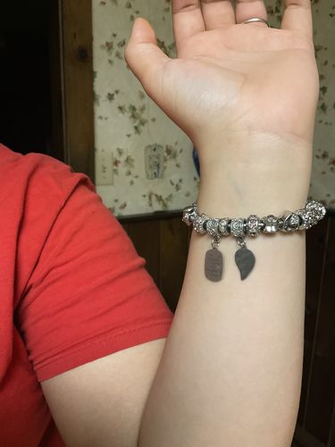 Customer photo review of Mother Daughter Eternal Love Bracelets