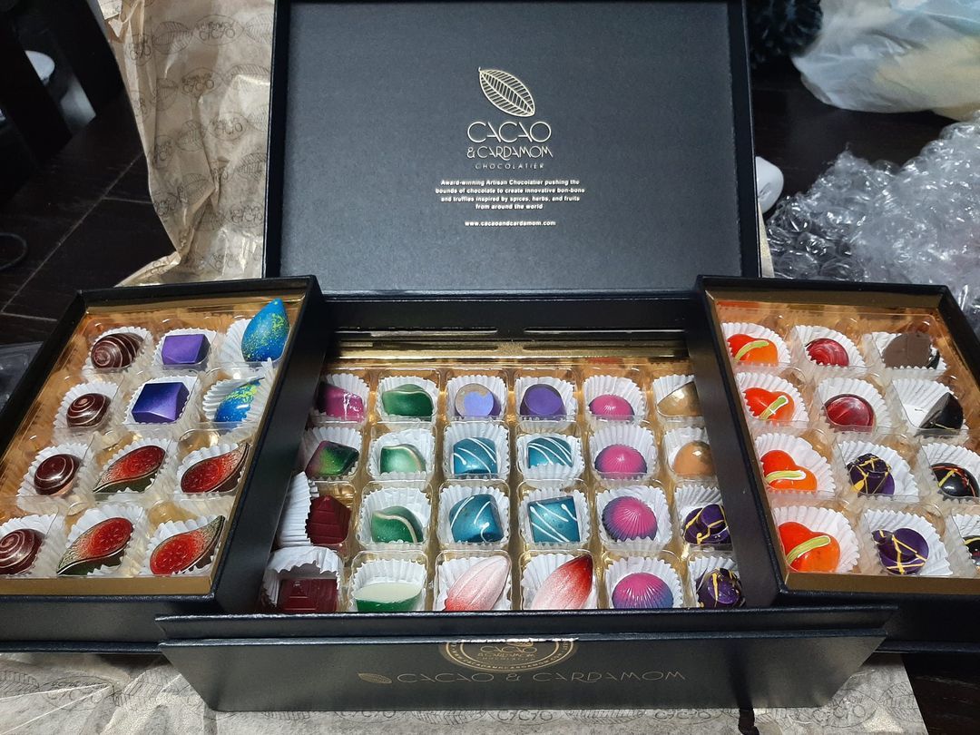 Customer photo review of 48 Piece - Build Your Own Box