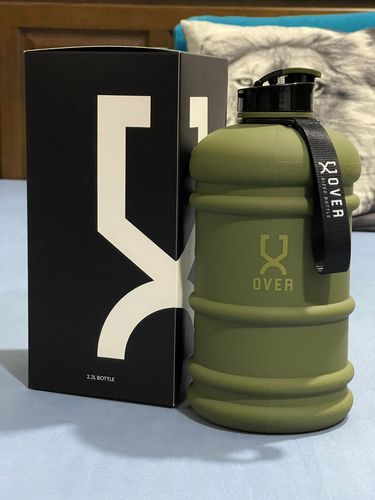 Customer photo review of Hunter Green Flip Cap 2.2L Oversized Bottle
