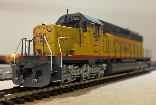 Customer photo review of Athearn HO RTR SD40-2 w/DCC & Sound, UP #8040