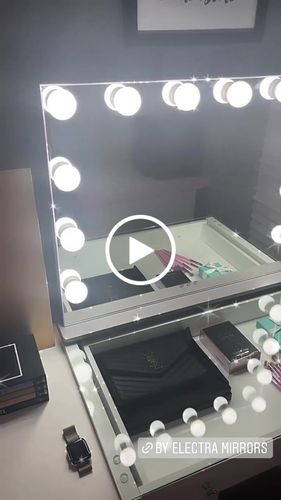 Customer video review of Electra Vanity Table “Diamond”