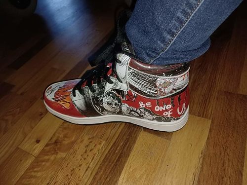 Customer photo review of Michael Emerson Sneaker