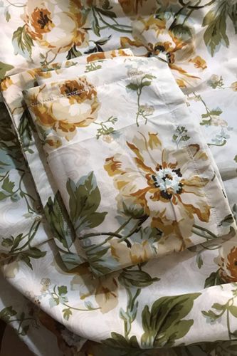 Customer photo review of Elastic Bedsheet, King Size