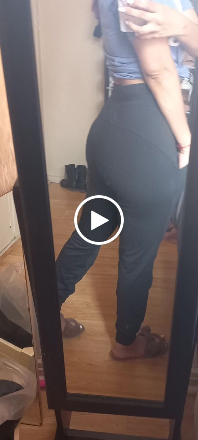 Customer video review of Form fit Joggers - Black