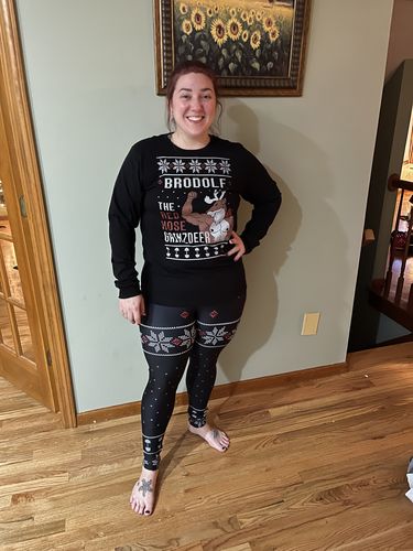 Customer photo review of Red Liftmas Leggings
