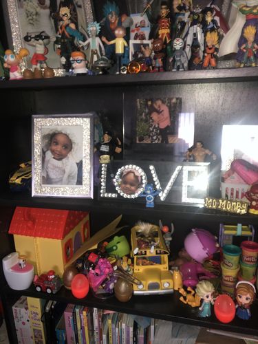Customer photo review of Custom Song Plaque - The Best Anniversary Gift for Couples