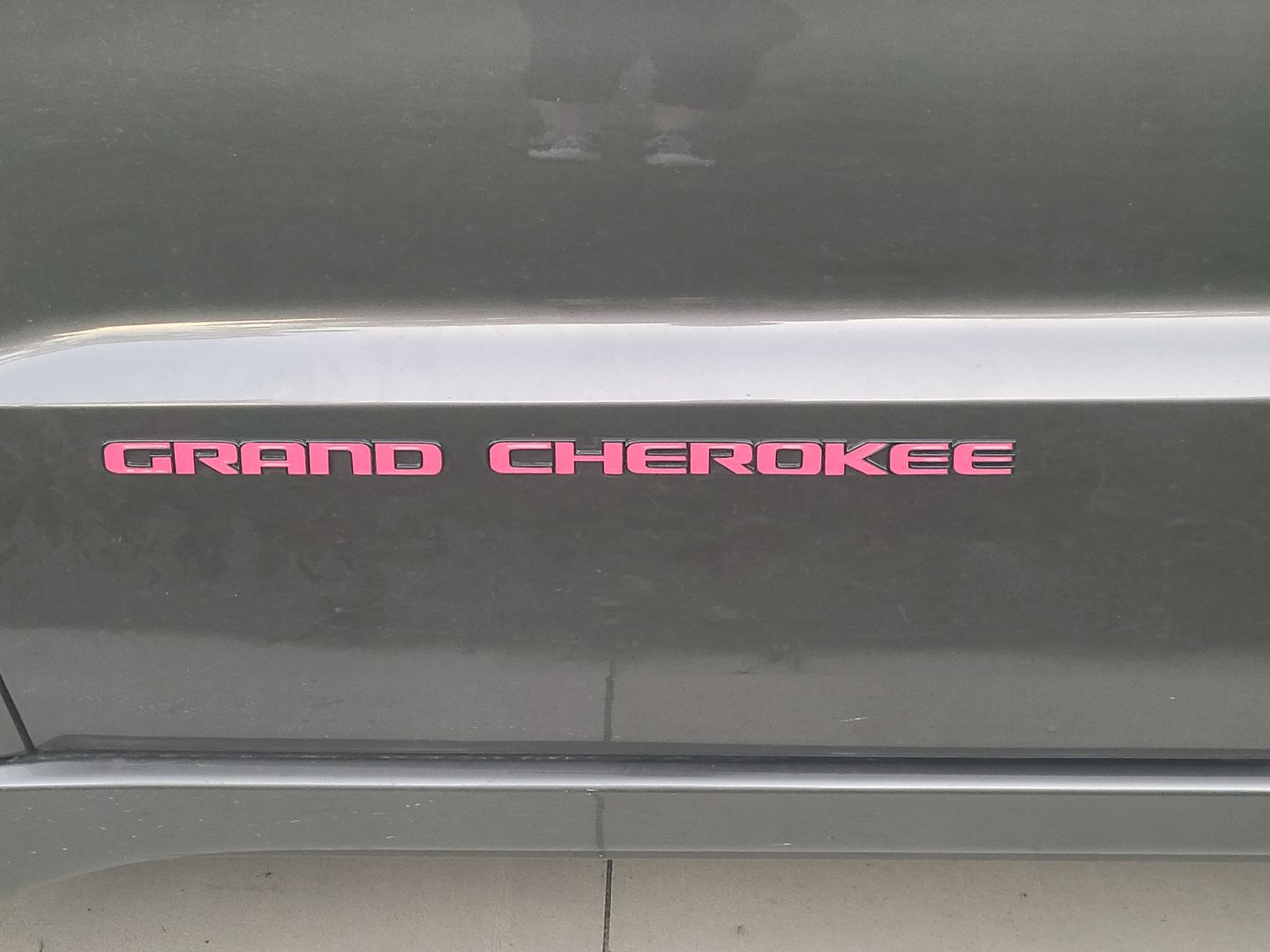 Customer photo review of GRAND CHEROKEE Door Emblem Overlay Decal Set | Fits 2017–2022 WK2