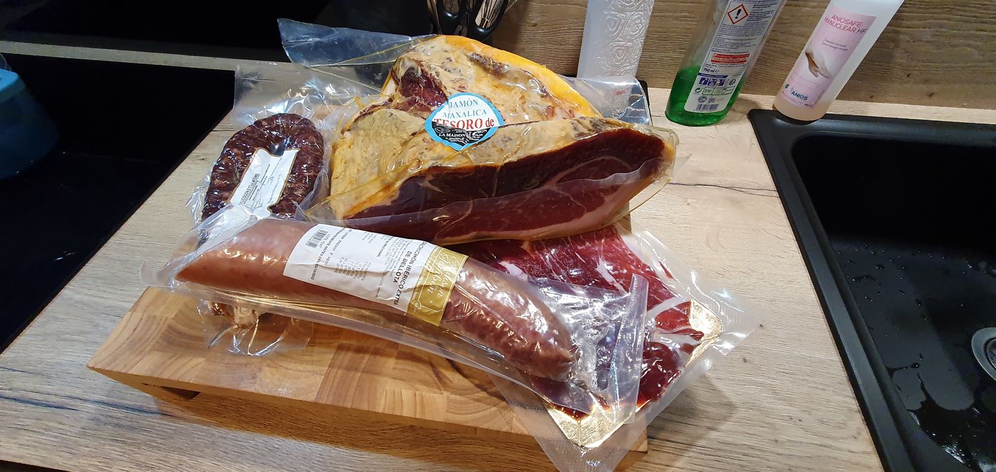 Customer photo review of Jambon de Mangalitza 30 mois (demi pièce)