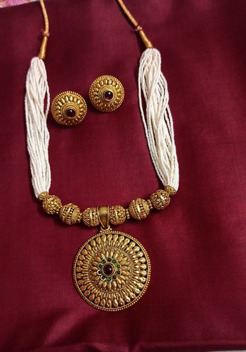 Customer photo review of Antique Necklace 137624