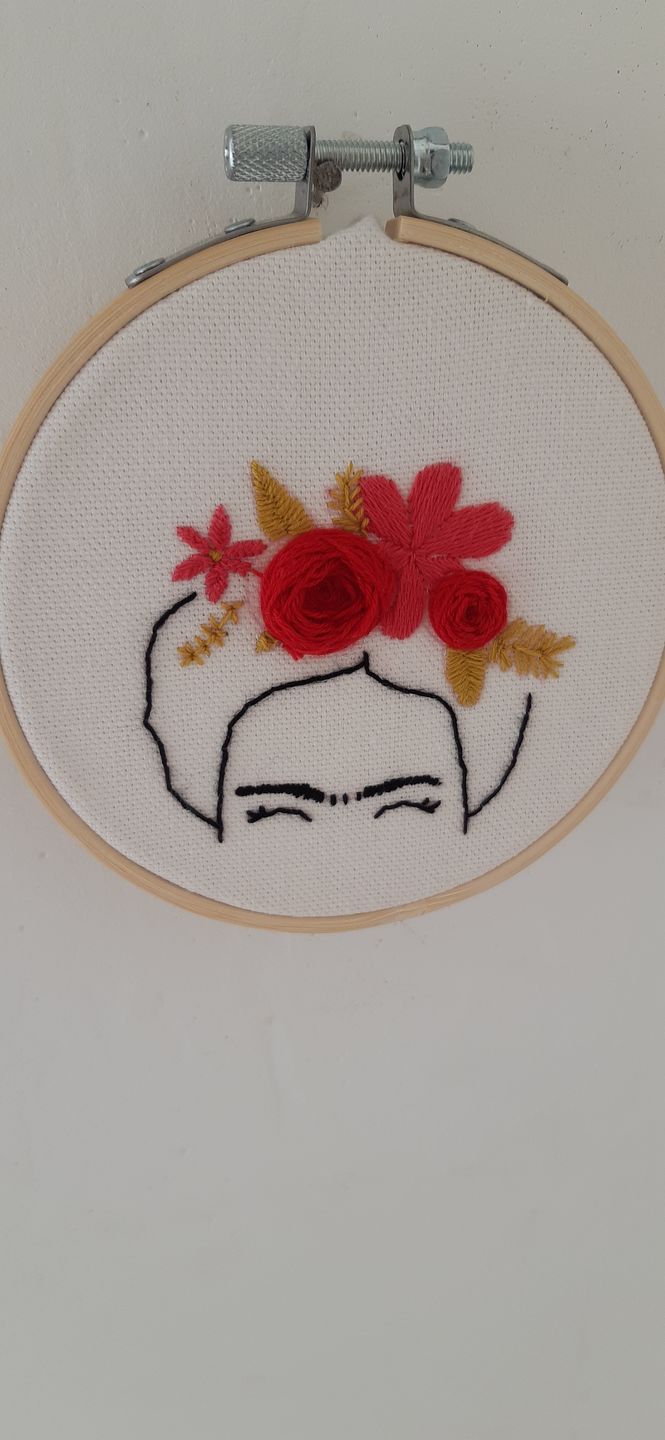 Customer photo review of Kit Broderie Frida Kahlo