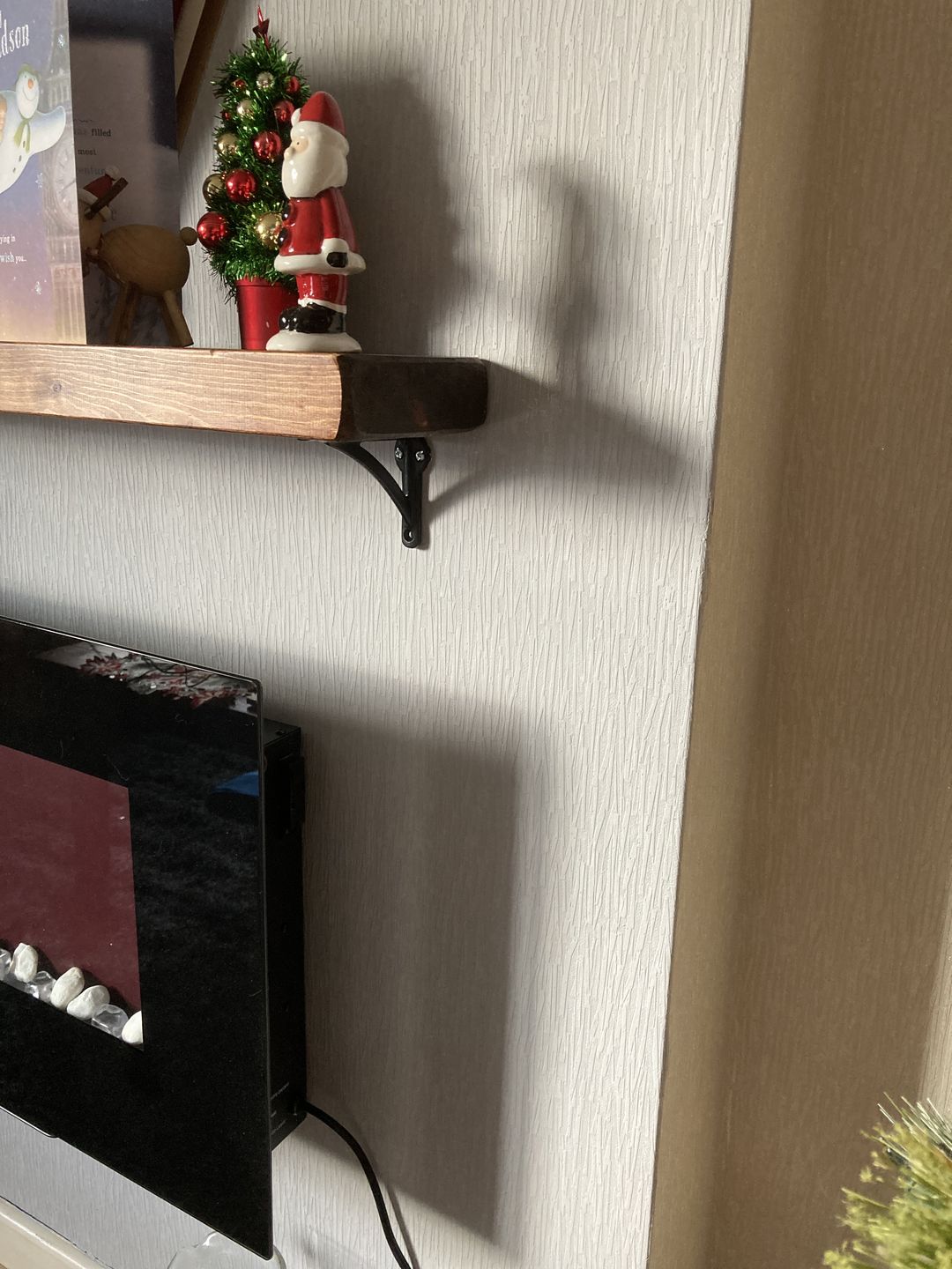 Customer photo review of 4.5 Inch Ironbridge Cast Iron Shelf Bracket