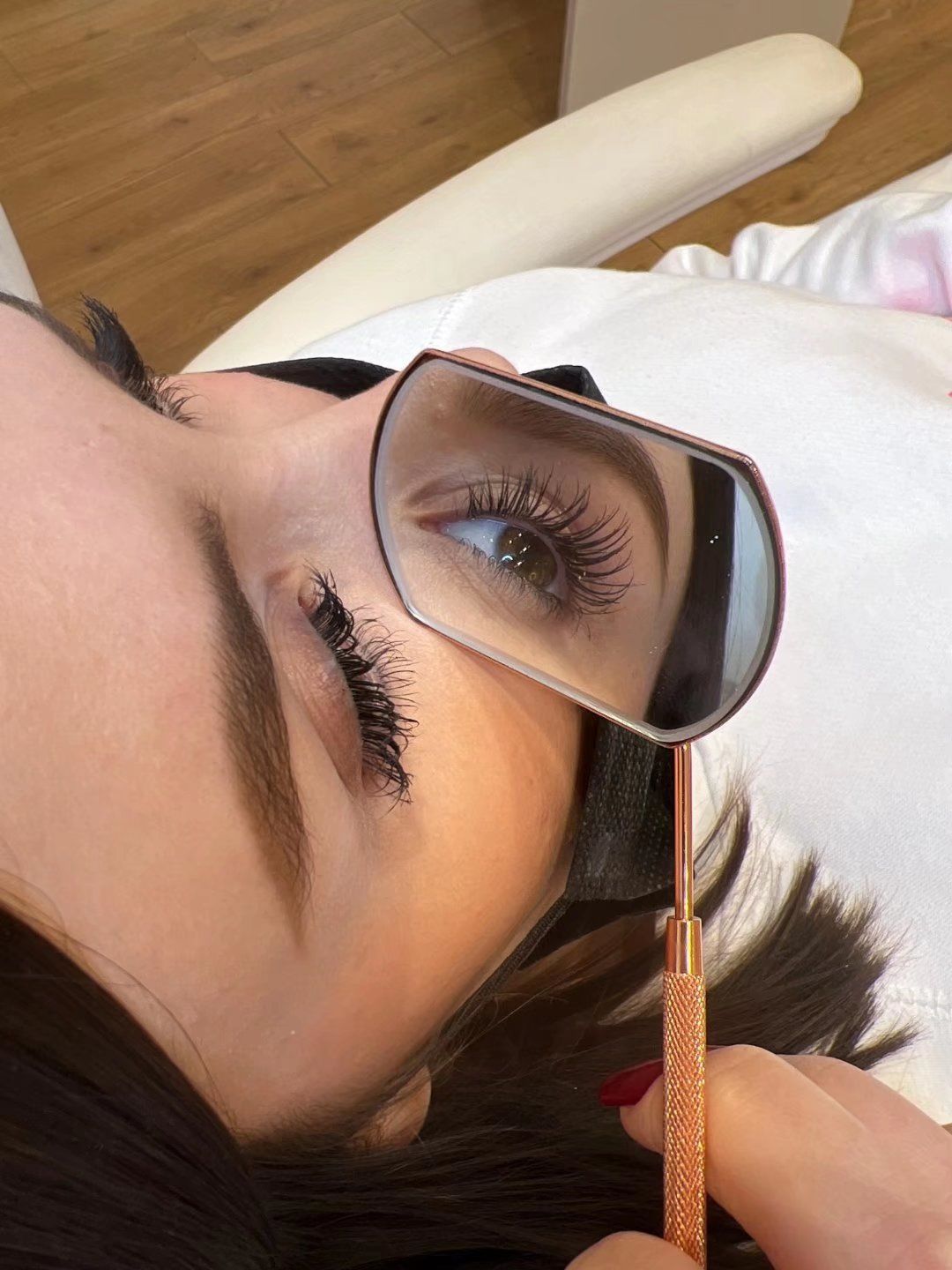 Customer photo review of Eyelash Extension Mirror - Large
