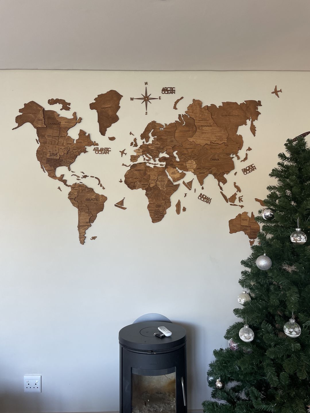 Customer photo review of Mappa del Mondo 3D in Legno Noce Scuro