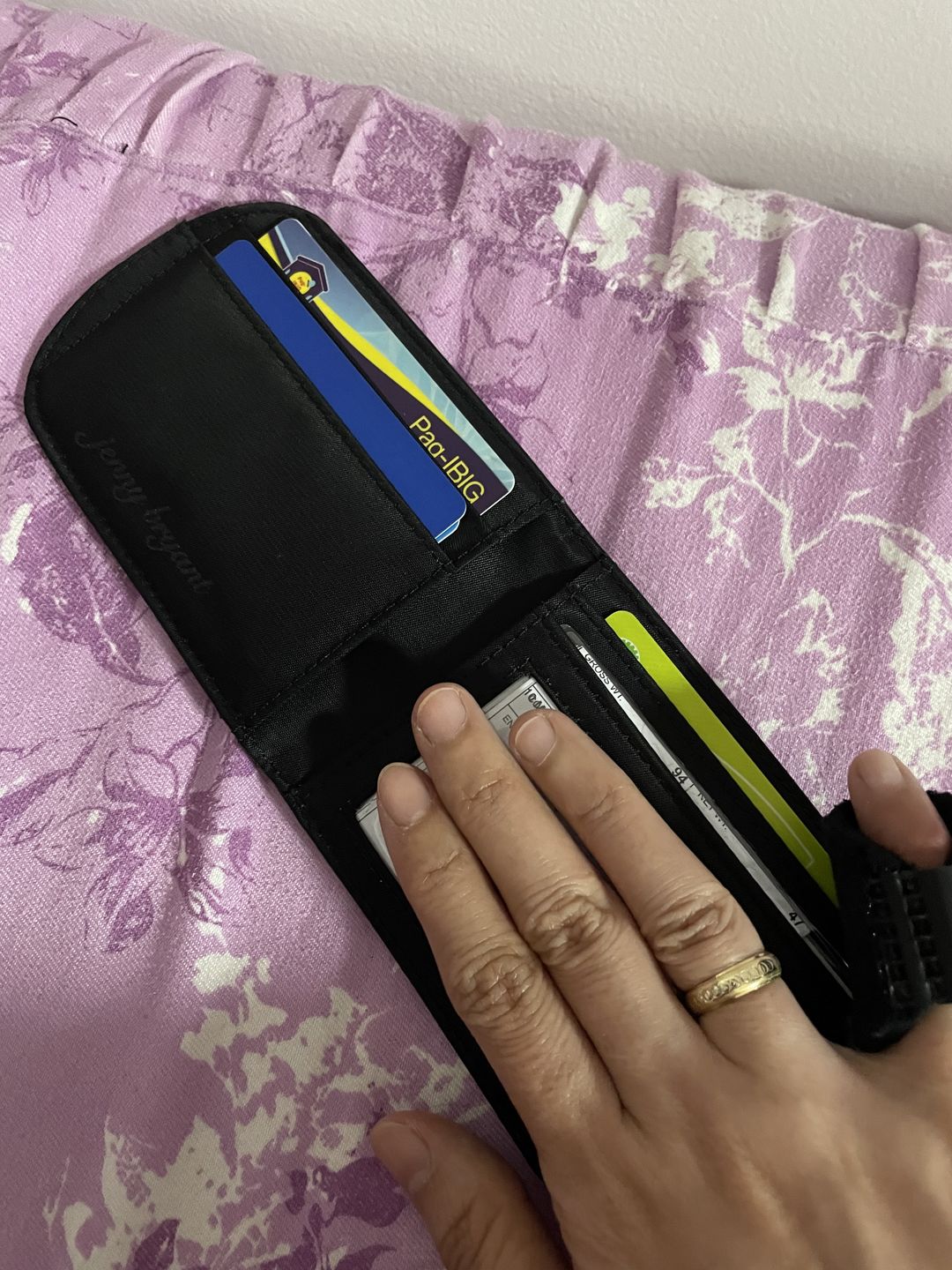 Customer photo review of Leather Taxicat Black