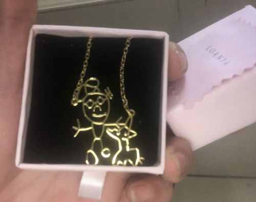 Customer photo review of LOANYA persönliche Kinderzeichnung als Halskette oder Anhänger