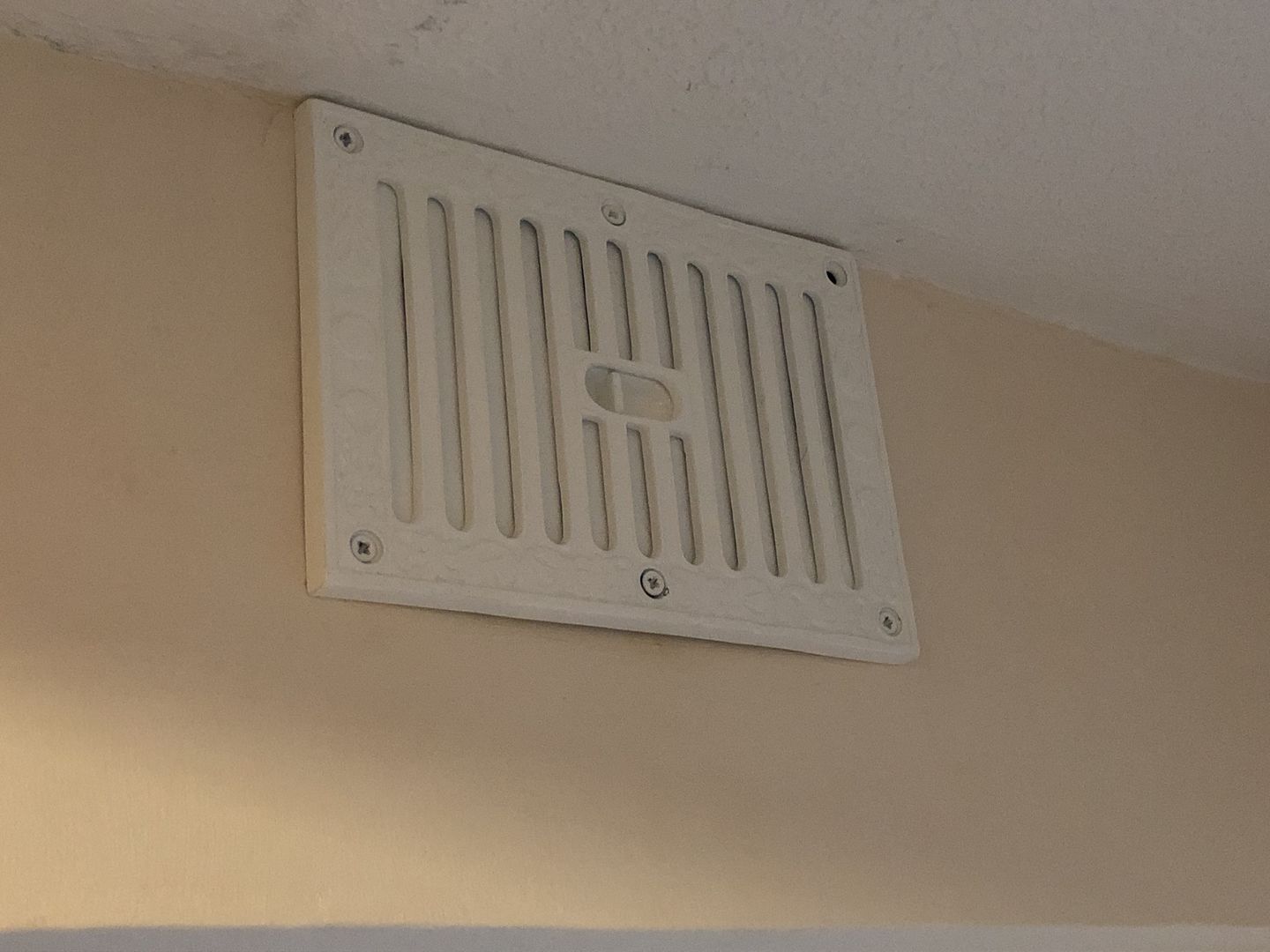 Customer photo review of White Kenrick Hit & Miss Air Vent · 9 x 6 Inch ·