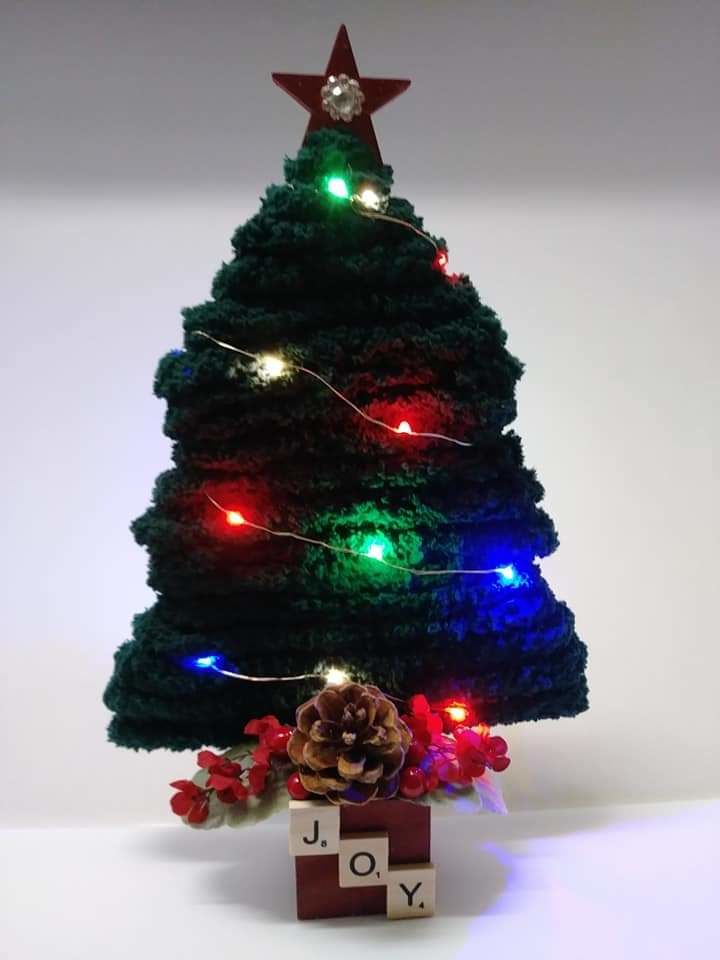 Customer photo review of Unfinished Wooden Simple Christmas Tree Shape - Craft - up to 24" DIY