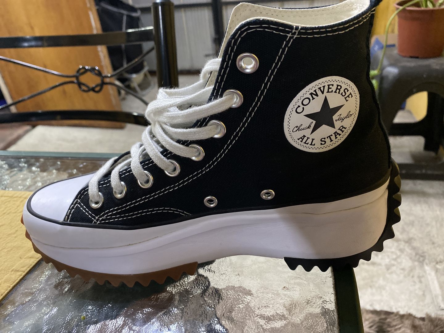 Customer photo review of Zapatilla Converse Run Star Hike Plataforma Mujer Negro