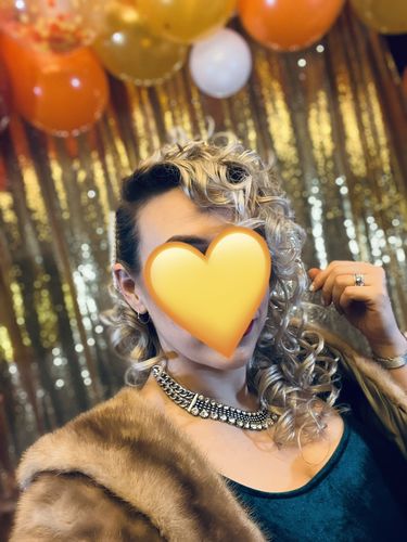 Customer photo review of Oversized Scrunchie