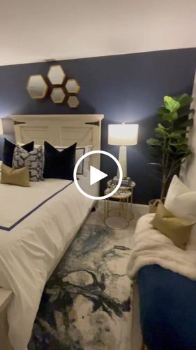 Customer video review of Golden Squares