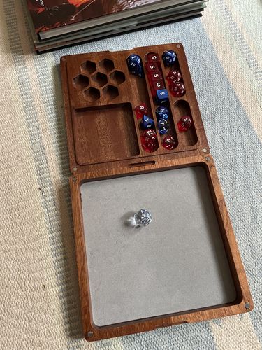 Customer photo review of Würfeletui D20