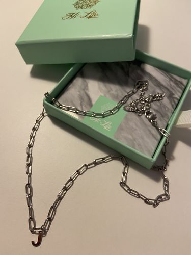 Customer photo review of Mini Teresa Letter Kette Silber