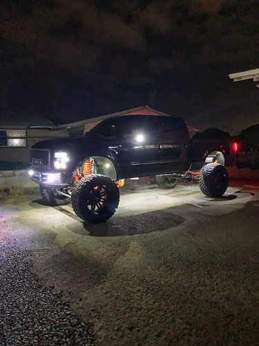 Customer photo review of Premium RGB+W Rock Lights