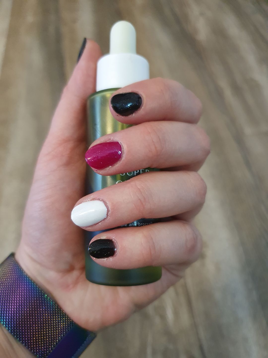 Customer photo review of Semilac 001 Strong White UV Gel Polish 7ml