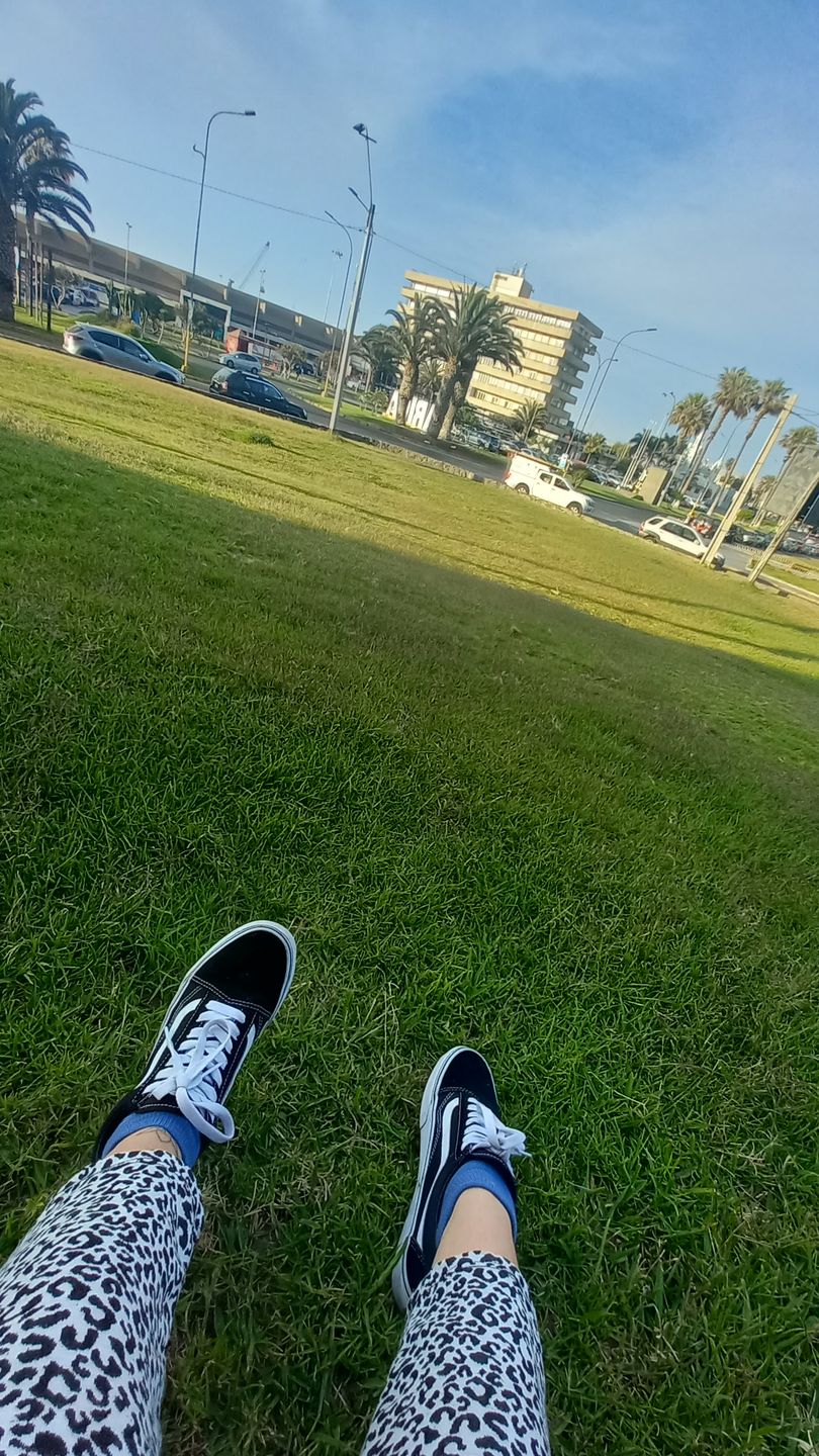 Customer photo review of Zapatilla Vans Old Skool Mujer Negro
