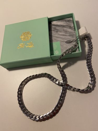 Customer photo review of Classic Irene Kette Silber