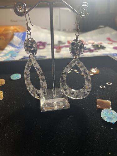 Customer photo review of 3-Pack Multi Shapes Earrings