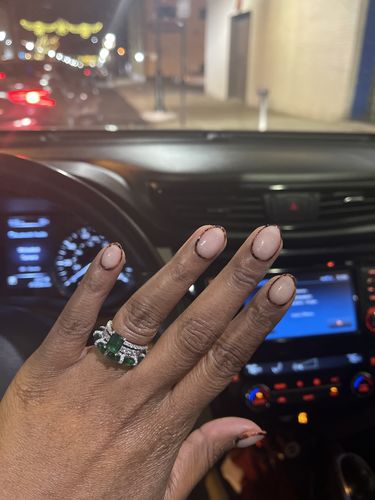 Customer photo review of Louily Luxurious Emerald Green Sona Simulated Diamond Wedding Band for Women