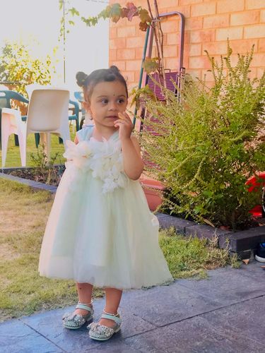 Customer photo review of Girls Bow Shoes