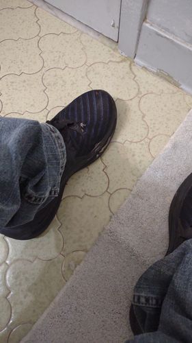 Customer photo review of Maven Men's Comfortable Steel Toe Athletic Shoes