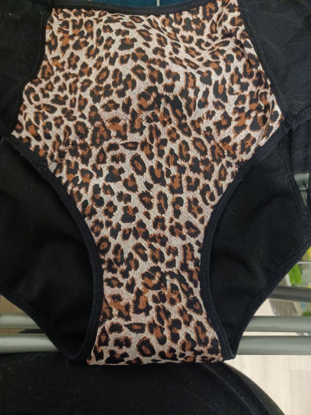 Customer photo review of Culotte Menstruelle gainante Clara (taille haute)
