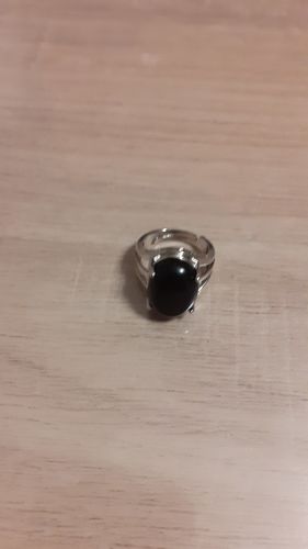 Customer photo review of BAGUE REGLABLE OVALE AGATE NOIRE