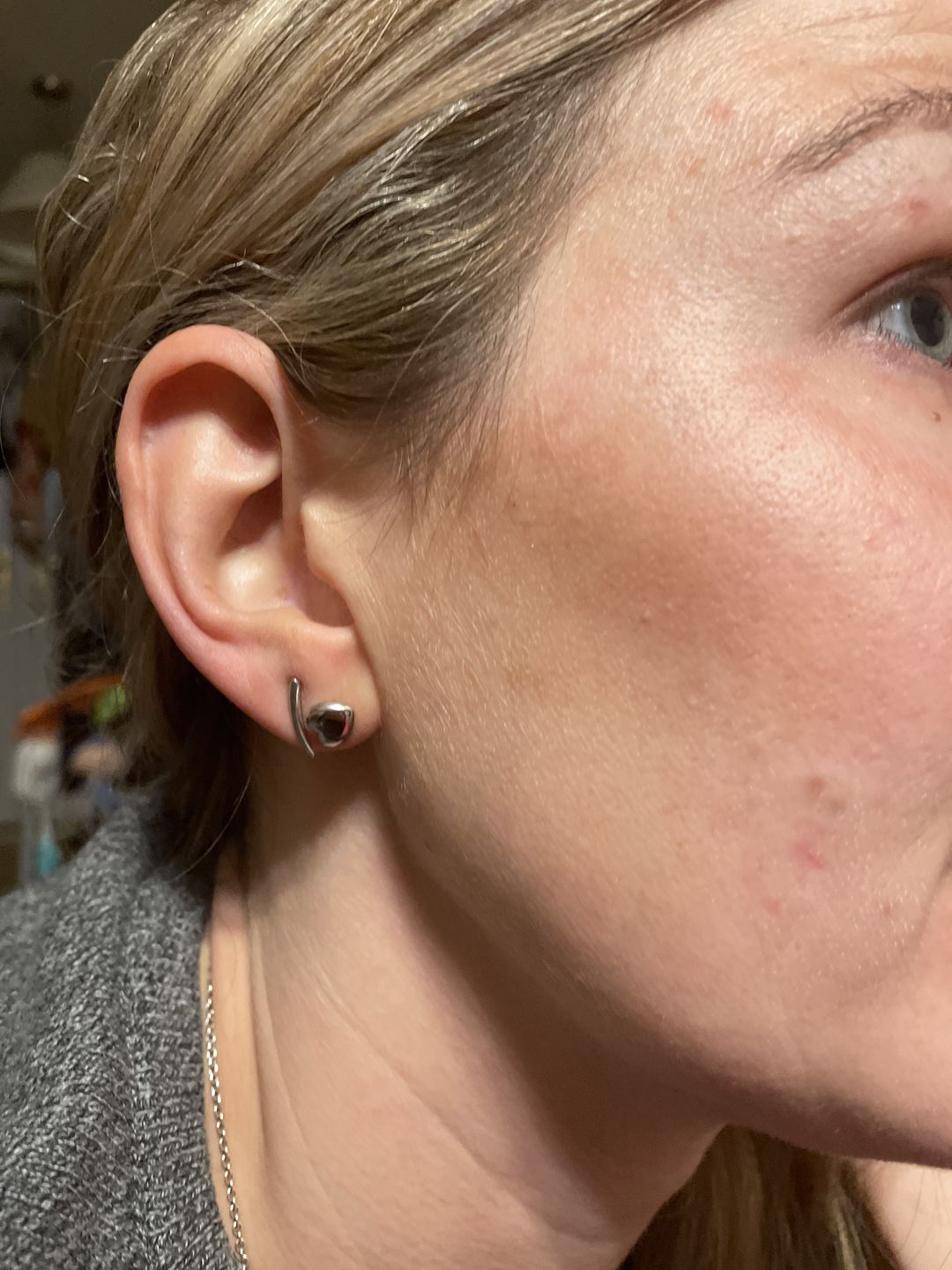 Customer photo review of Balloon Heart Stud Earrings