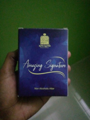Customer photo review of Adilqadri Amazing Signature Premium Quality 6 ML Attar (French Perfume)