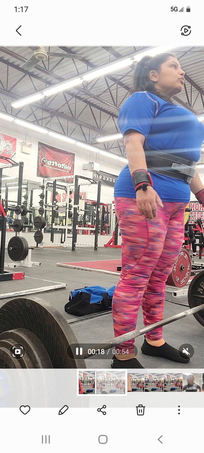 Customer photo review of Strength Shop Riot Deadlift Slippers - IPF legal