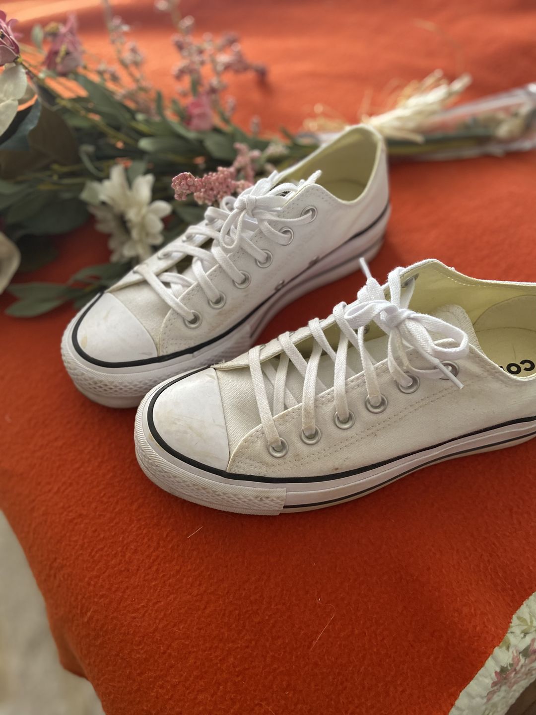 Customer photo review of Zapatilla Converse Chuck Taylor Plataforma Mujer Blanco