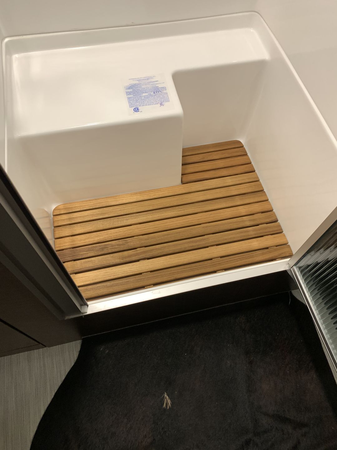 Customer photo review of 25FB / 27FB Airstream Teak Shower Mat