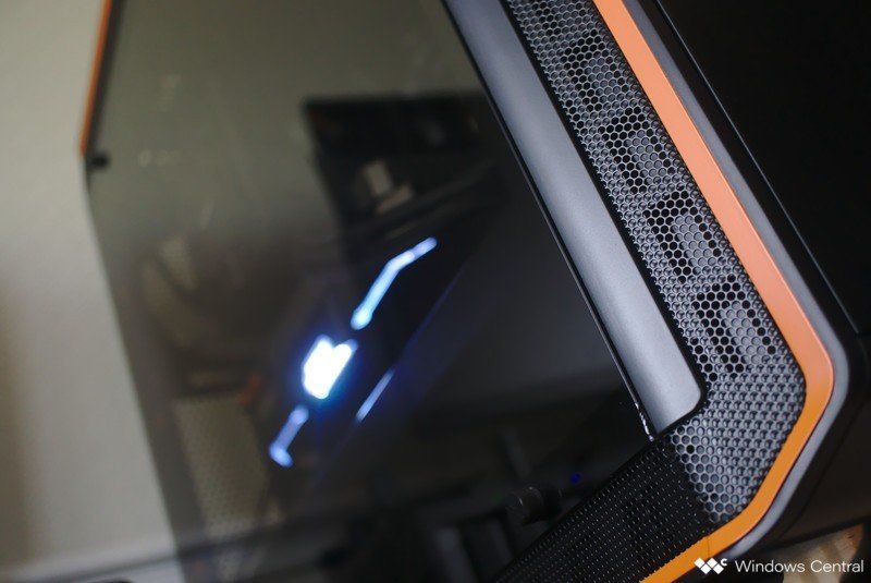 Customer photo review of 4K/8K "DaVinci" Videobewerking Computer - Intel i9 11900F - RTX 3090 24GB - 64GB RAM - 1TB SSD(NVMe) - 6TB HDD - WIFI / Bluetooth - Extra Stil