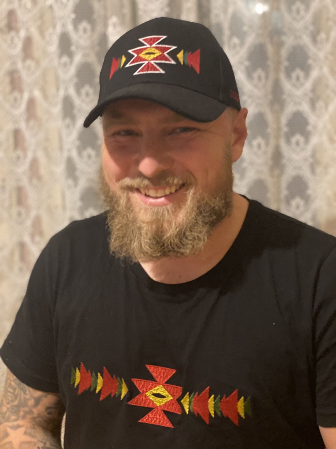 Customer photo review of Тениска бродирана с шевица "Канатица"
