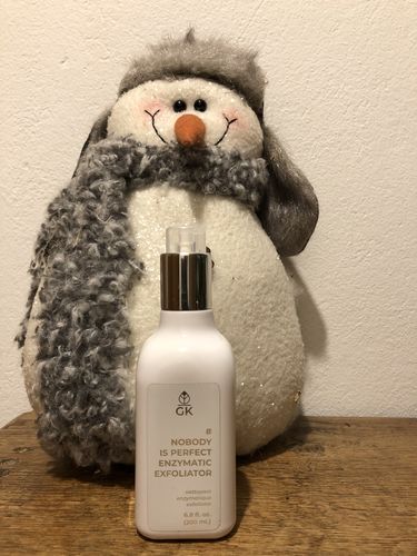 Customer photo review of #NOBODY IS PERFECT Exfoliant enzymatique pour le visage 200ml