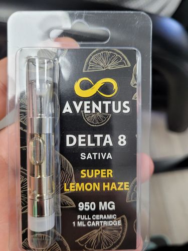 Customer photo review of Super Lemon Haze DELTA 8 VAPE CARTRIDGES