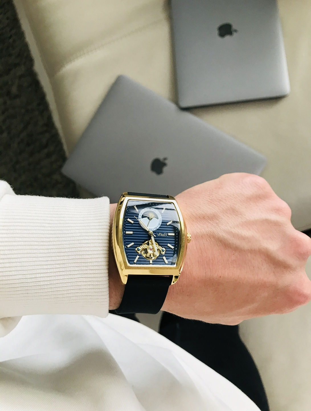 Customer photo review of LUNAR GOLD